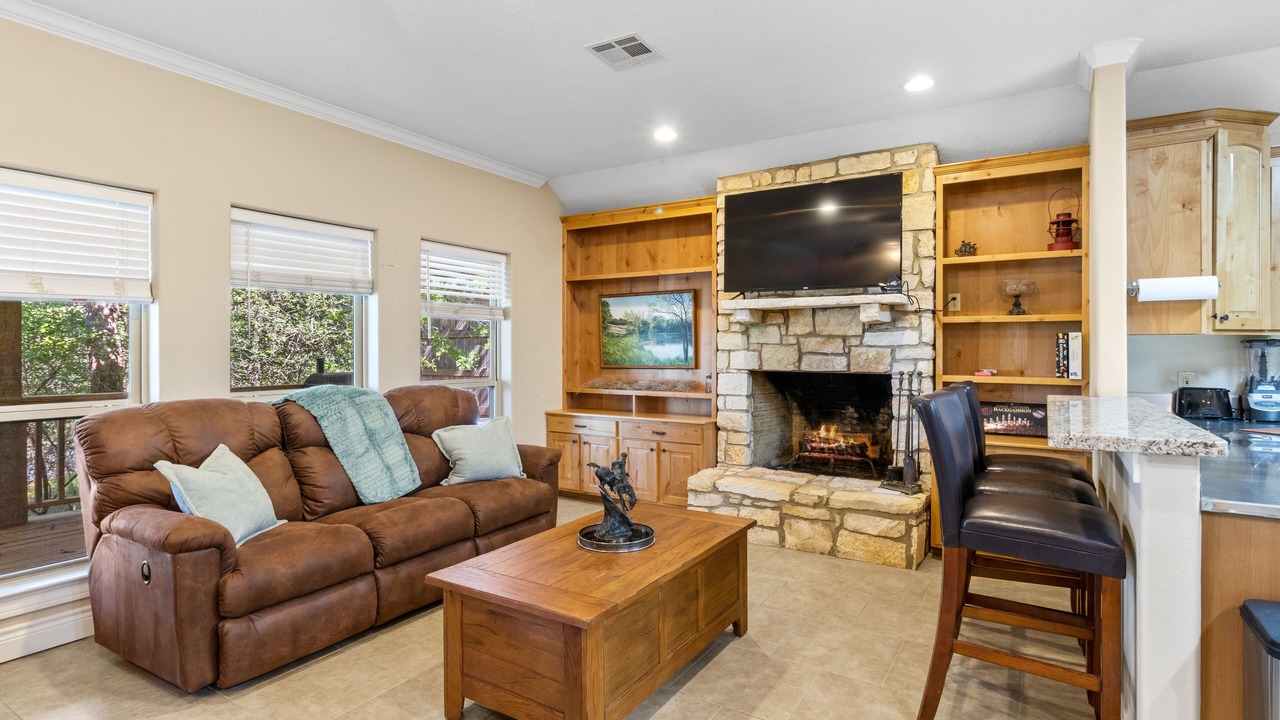 Photo of Livingroom in Oakhurst