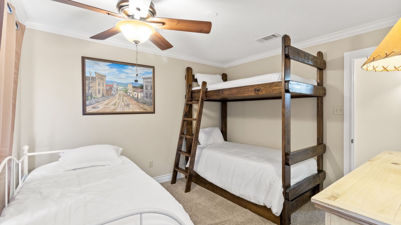 Photo of Bedroom in Oakhurst