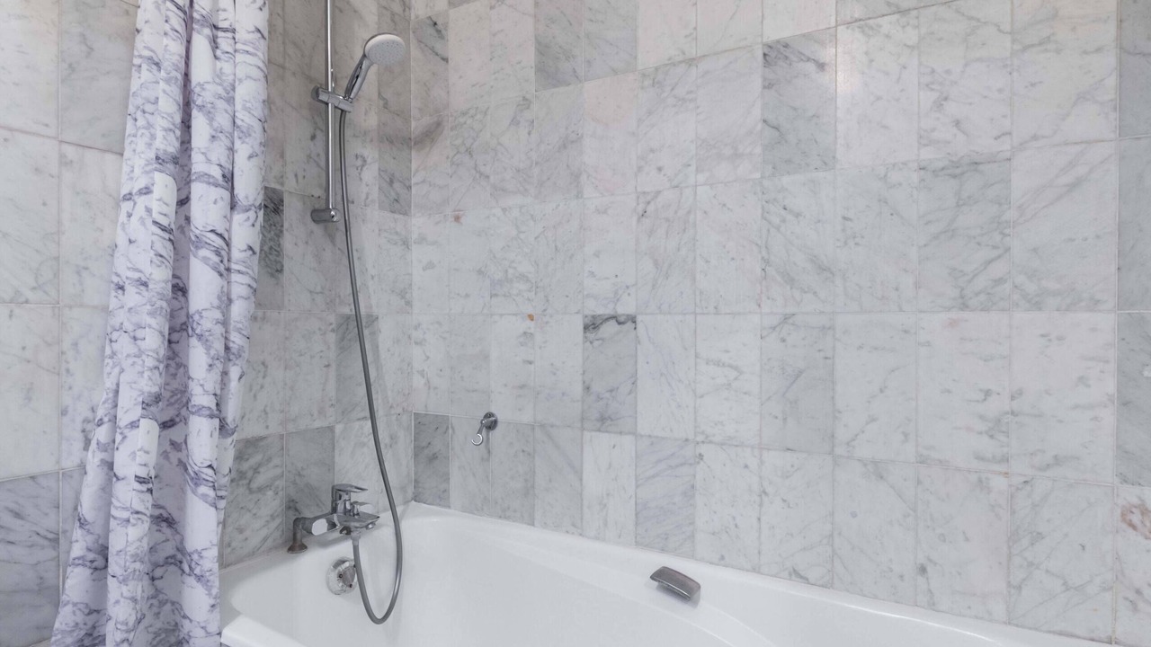 Photo of Bathroom in Chaillot