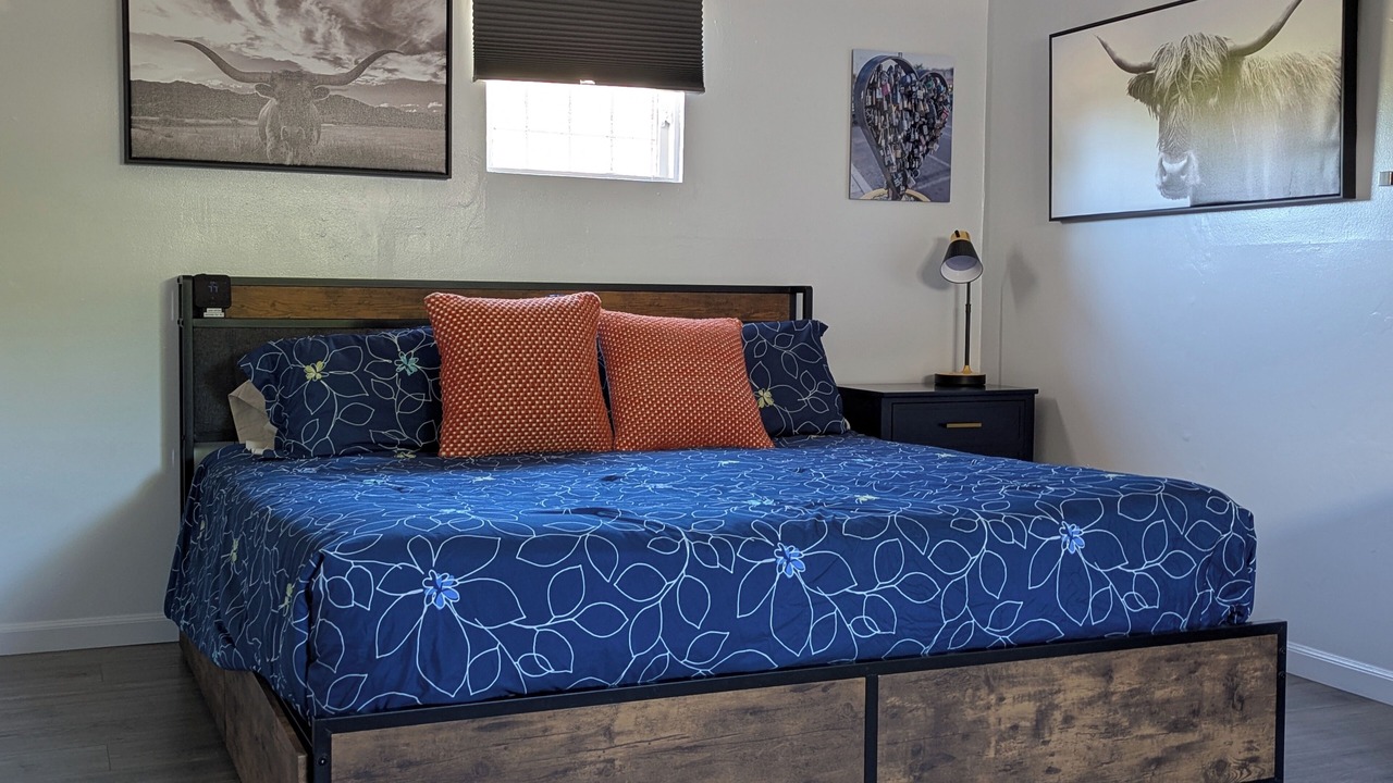 Photo of Bedroom in West University