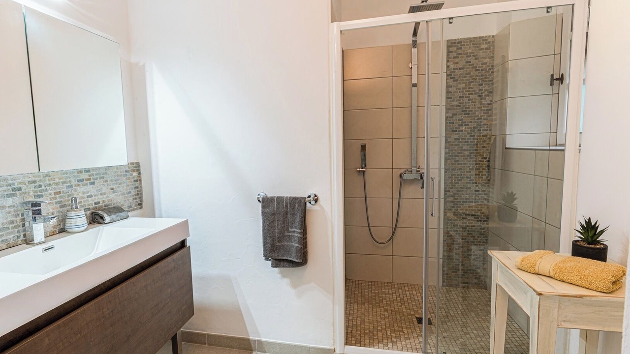 Photo of Bathroom in Issirac