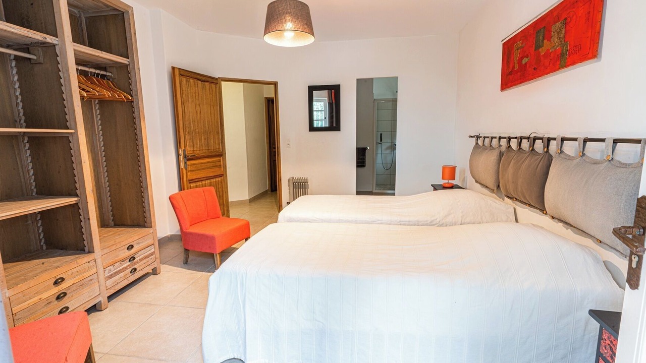 Photo of Bedroom in Issirac