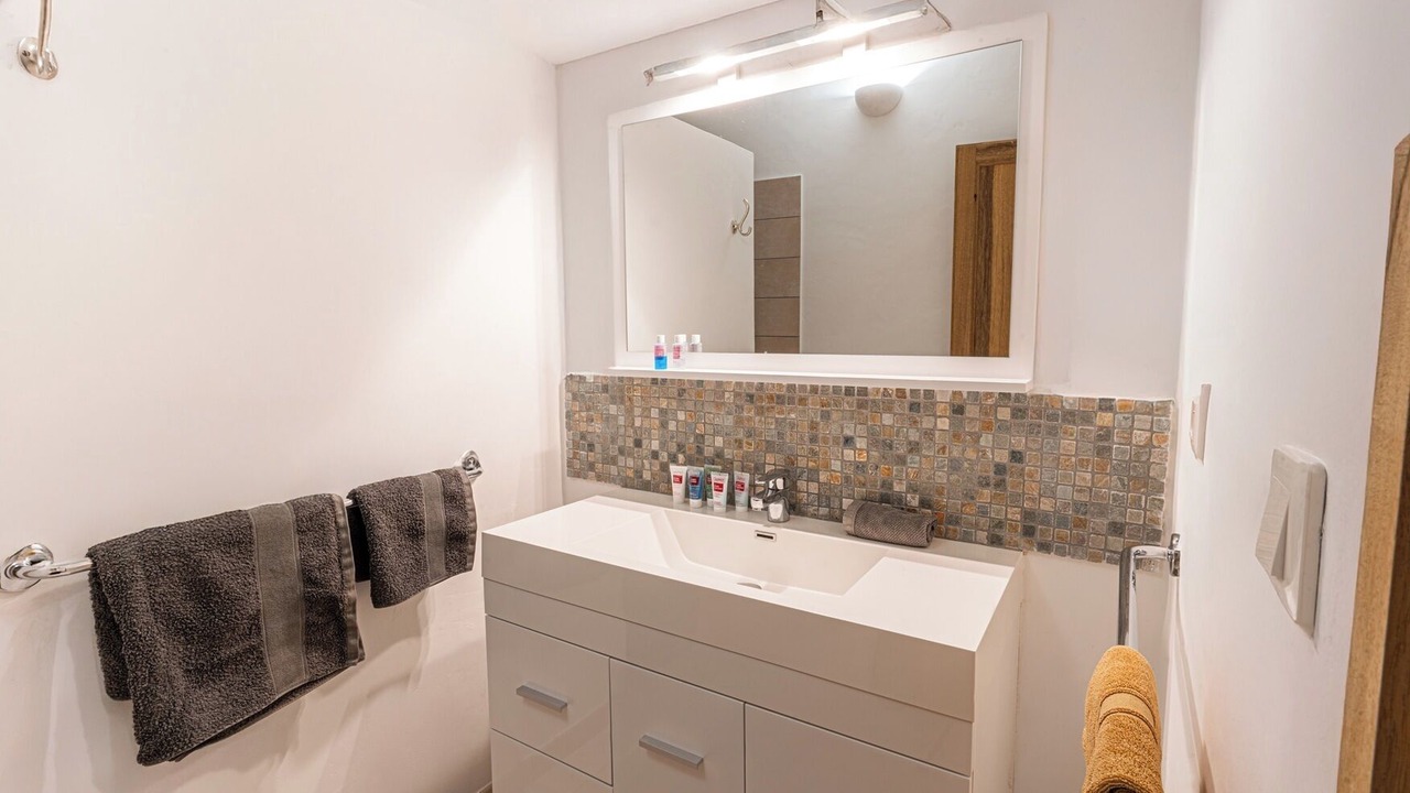 Photo of Bathroom in Issirac