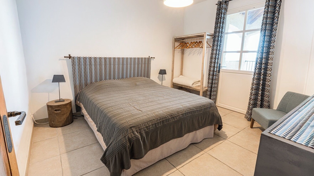 Photo of Bedroom in Issirac