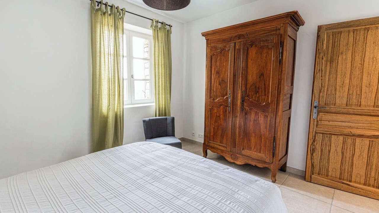 Photo of Bedroom in Issirac