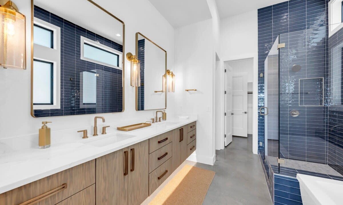 Photo of Bathroom in Kingsland