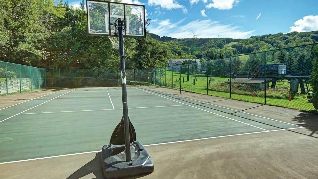 Photo of Others in Hancock