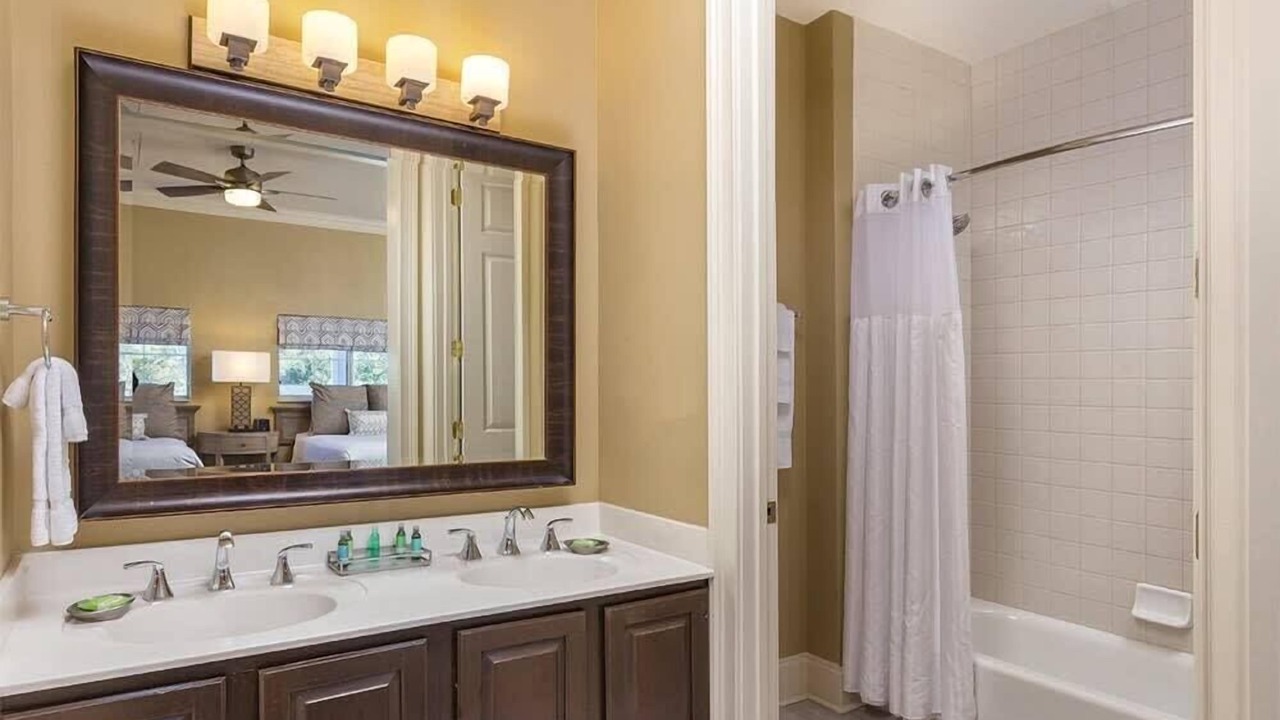 Photo of Bathroom in Pennington Bend