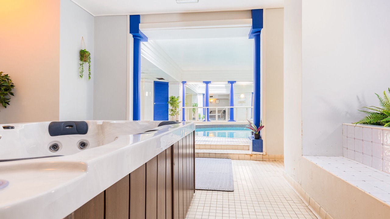 Photo of Others in South Cliff