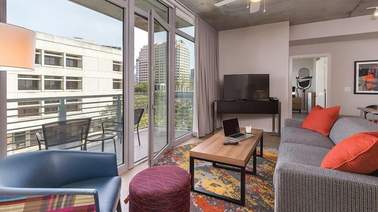 Photo of Livingroom in Civic District