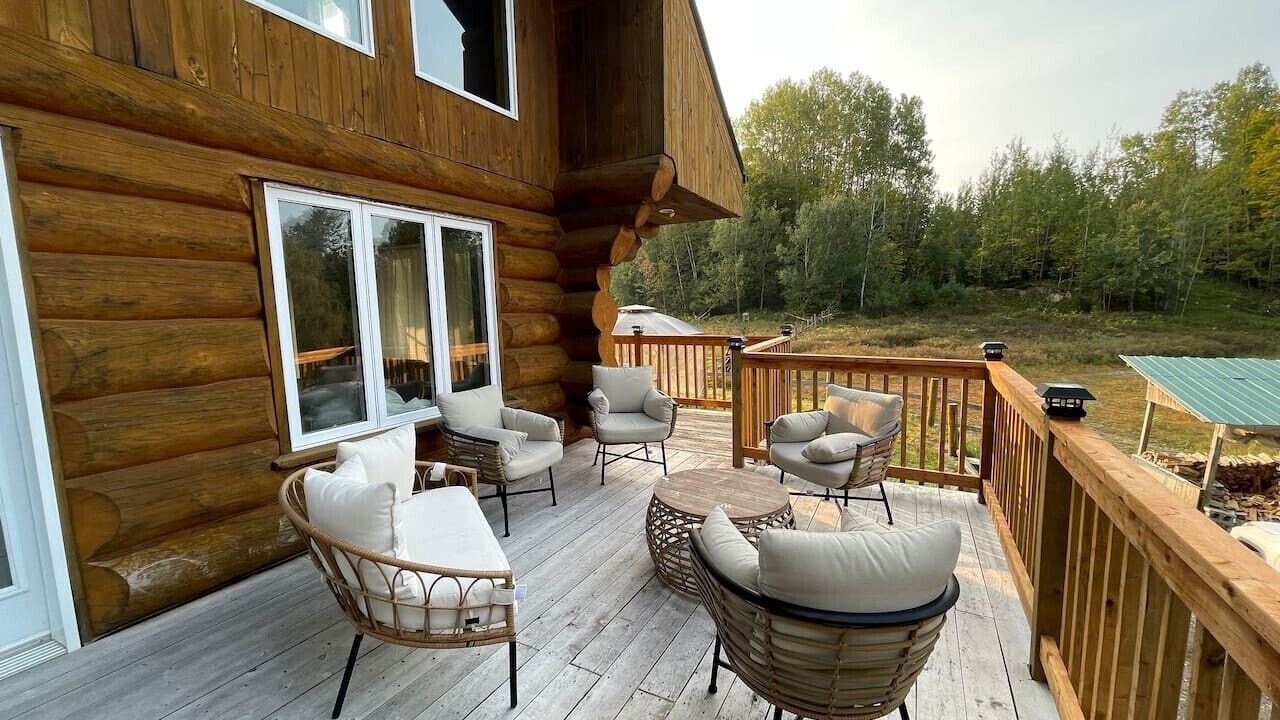 Photo of Patio Balcony in Val-des-Monts