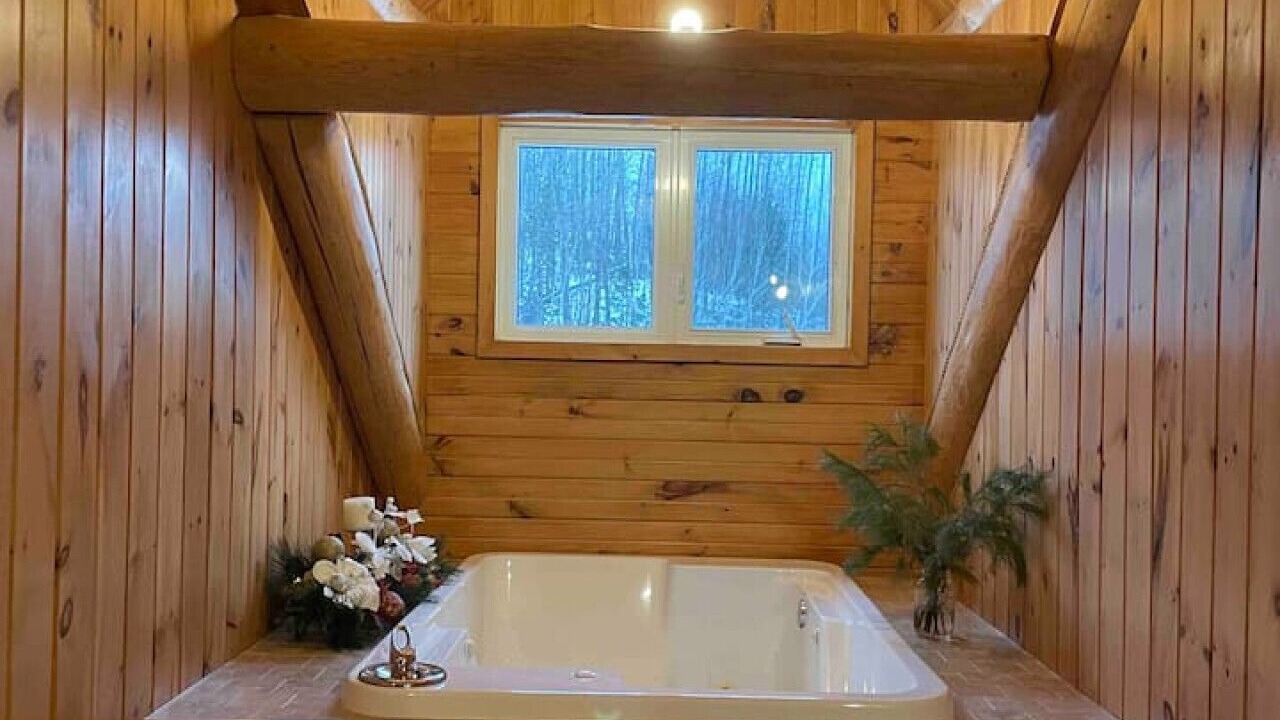 Photo of Bathroom in Val-des-Monts