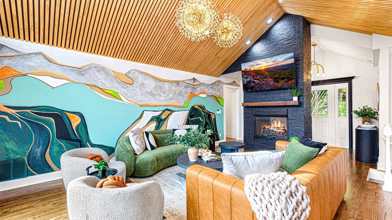 Photo of Bedroom in Candler