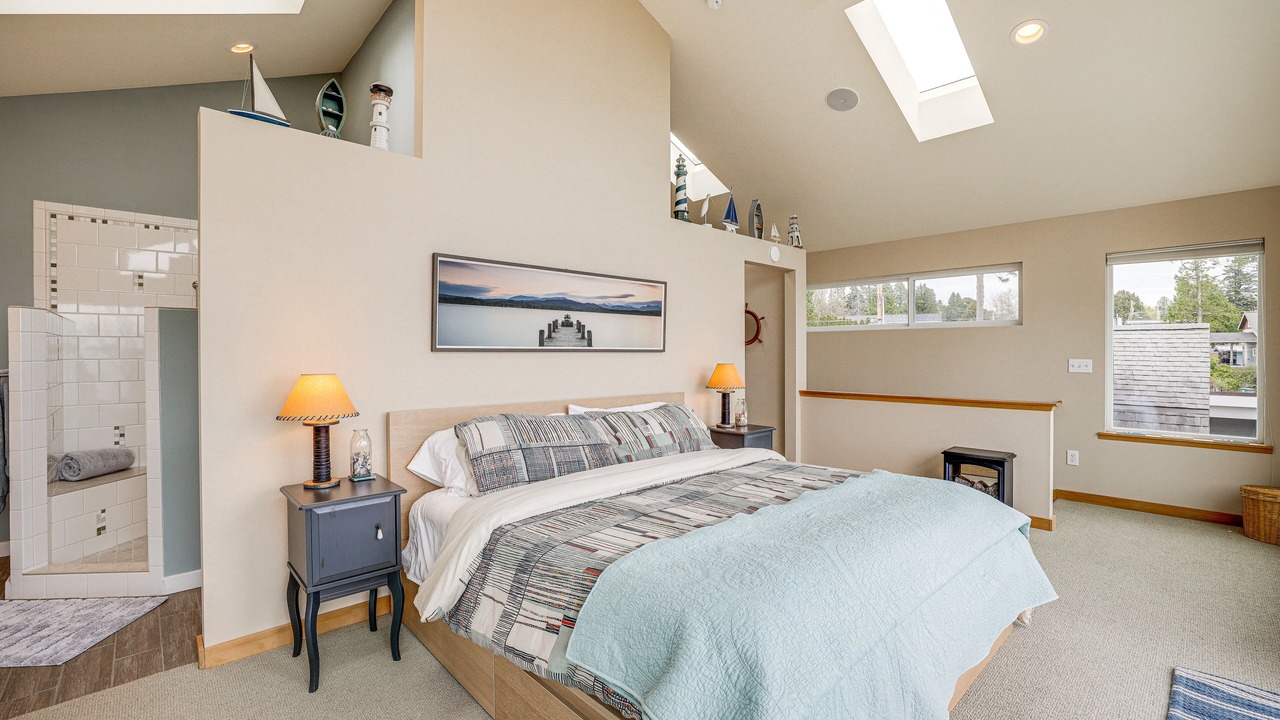 Photo of Bedroom in Birch Bay