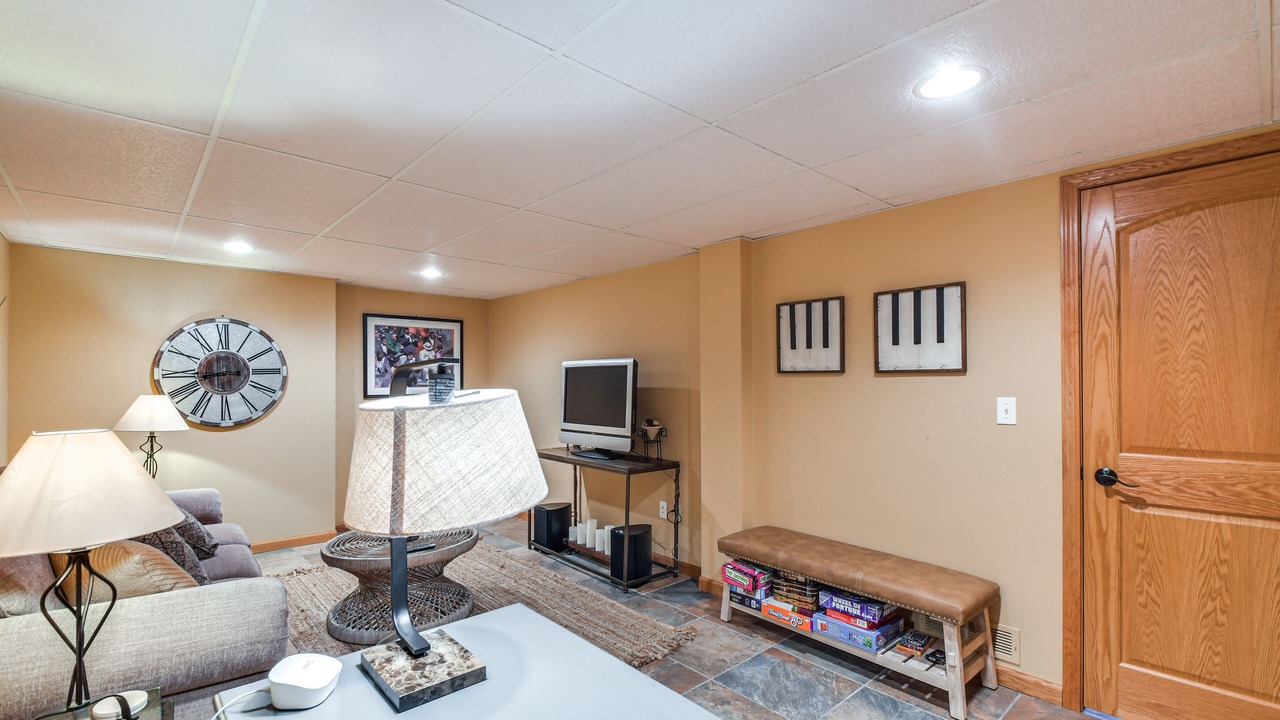 Photo of Livingroom in The Galena Territory