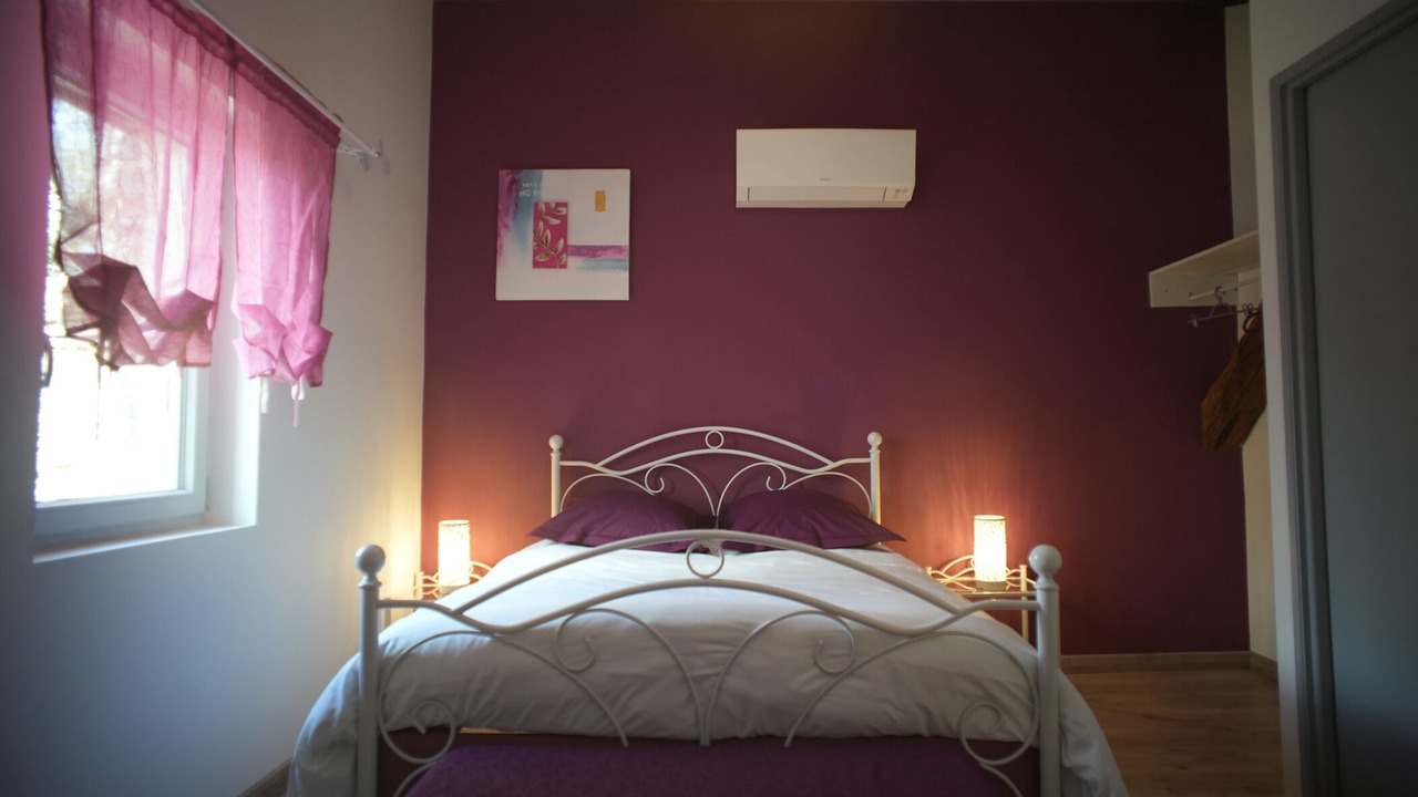 Photo of Bedroom in Seurre