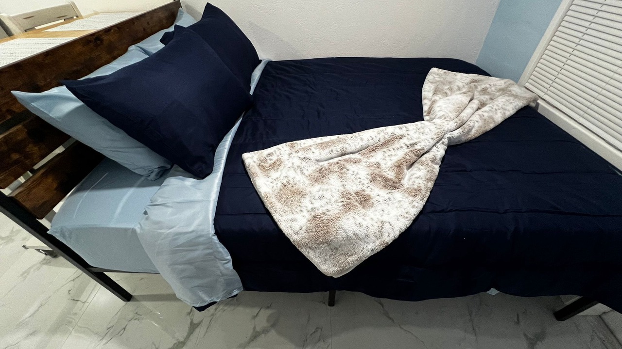 Photo of Bedroom in Lake Ridge
