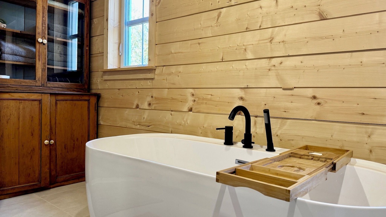 Photo of Bathroom in Stukely-Sud