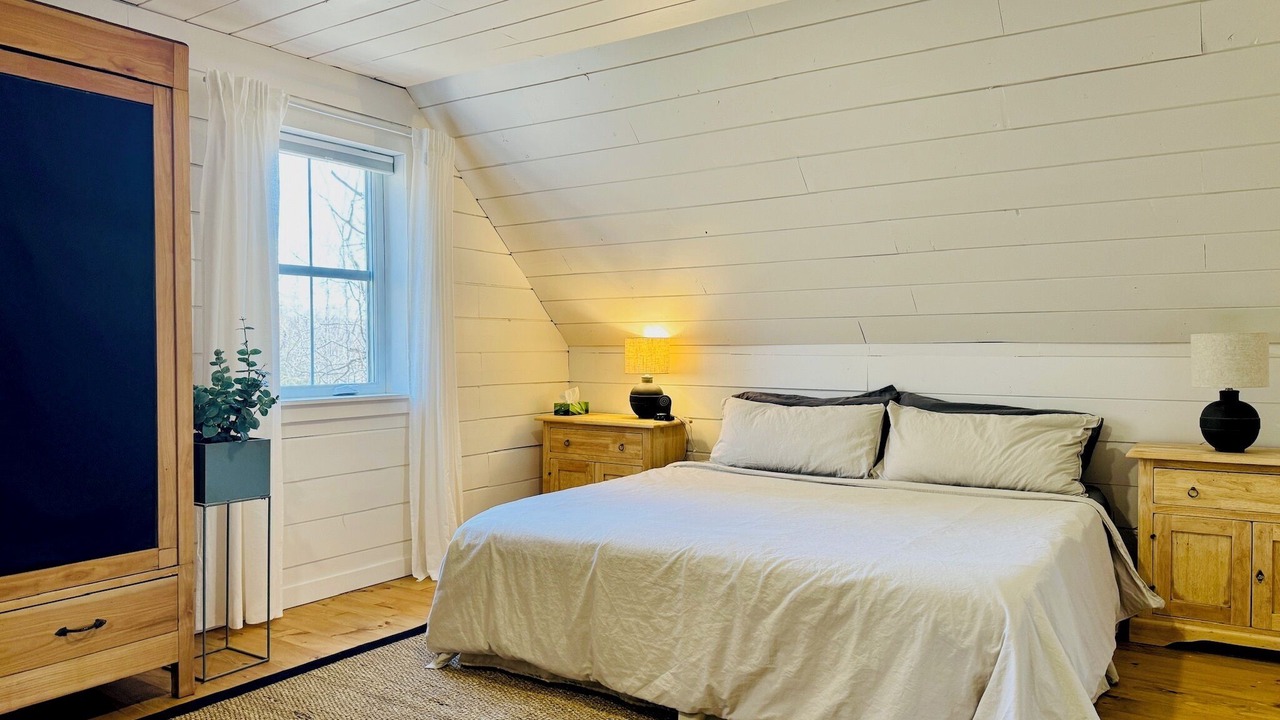 Photo of Bedroom in Stukely-Sud
