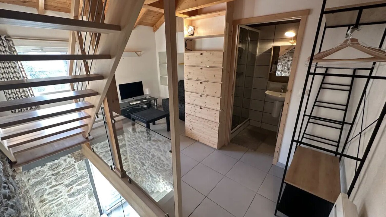 Photo of Others in Neydens