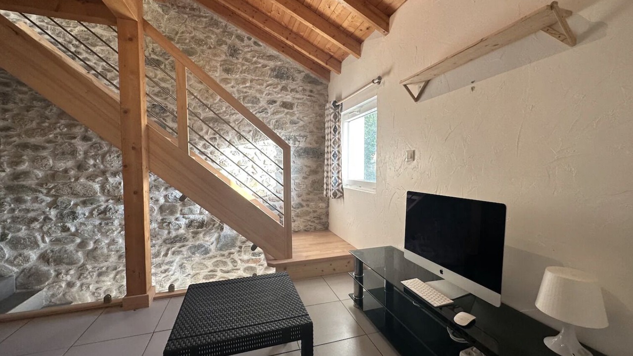 Photo of Others in Neydens