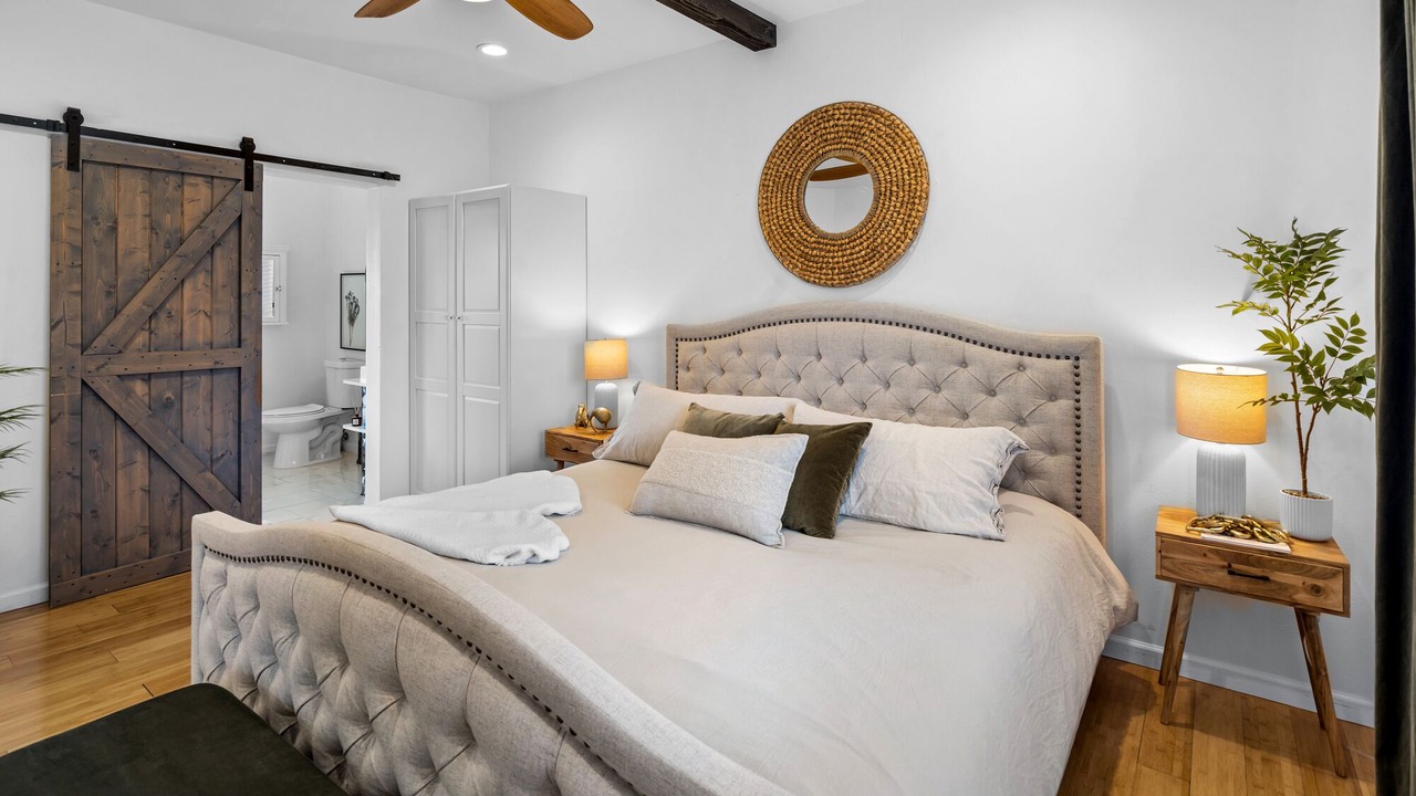 Photo of Bedroom in Talent