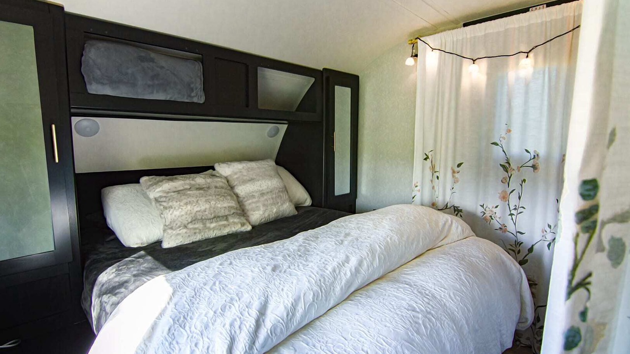 Photo of Bedroom in Talent