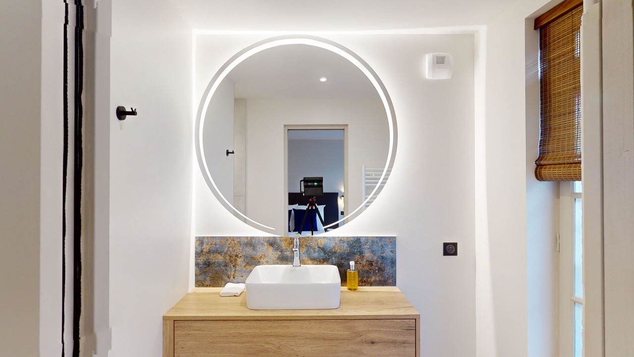 Photo of Bathroom in Honfleur
