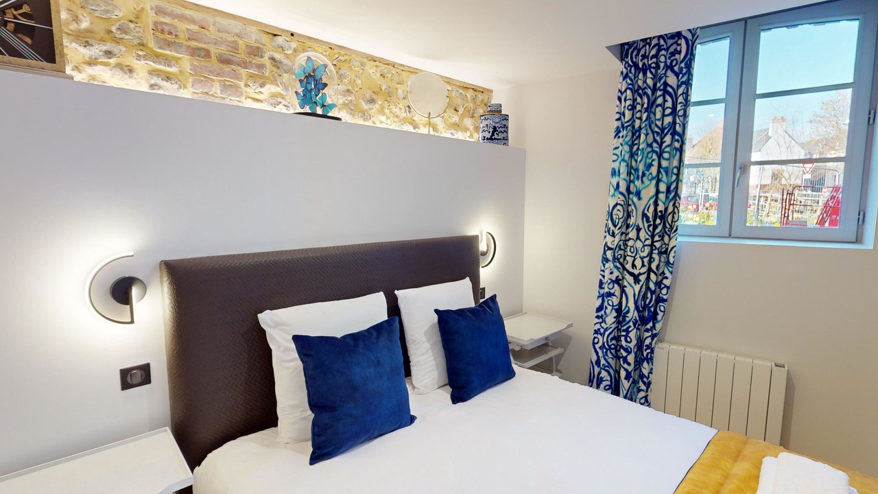 Photo of Bedroom in Honfleur
