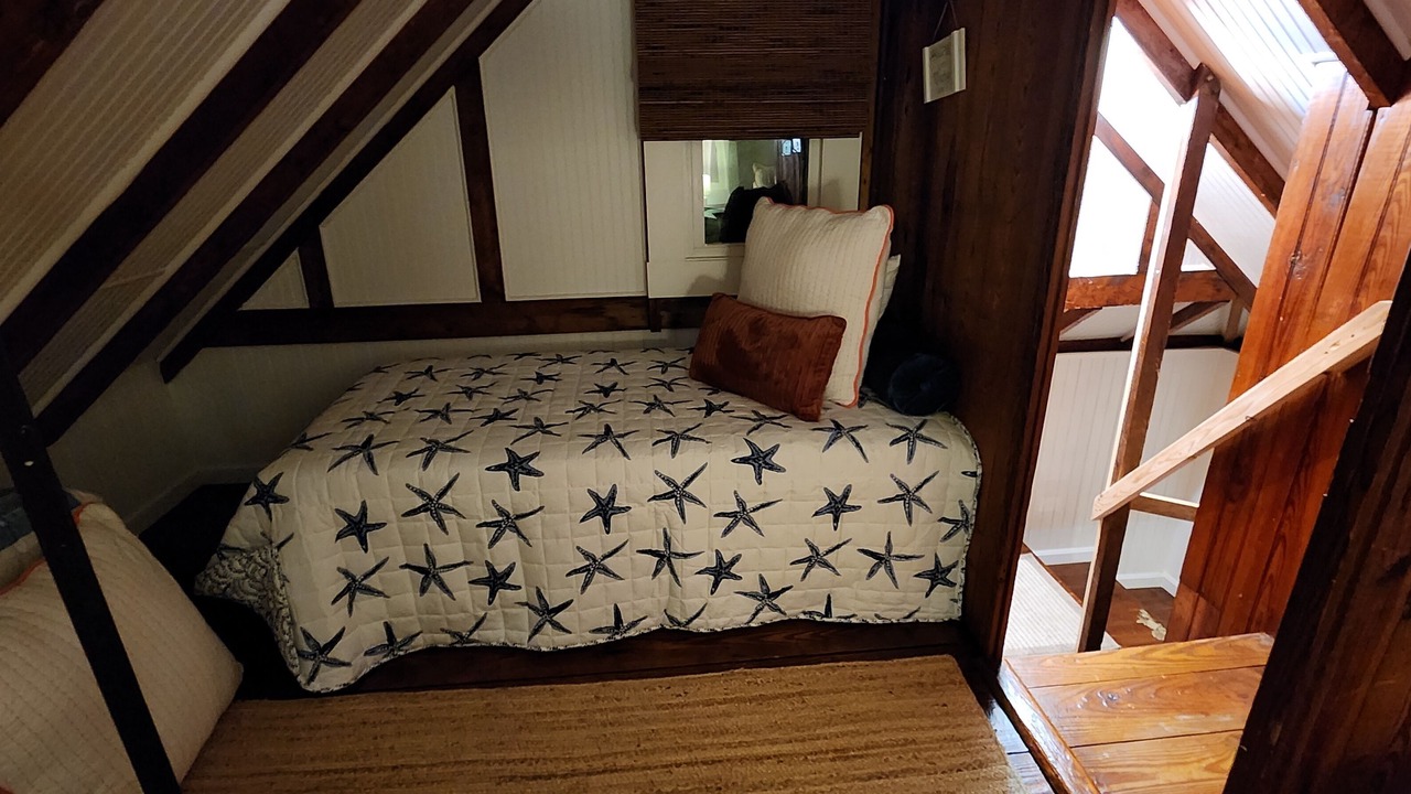 Photo of Bedroom in Brant Rock