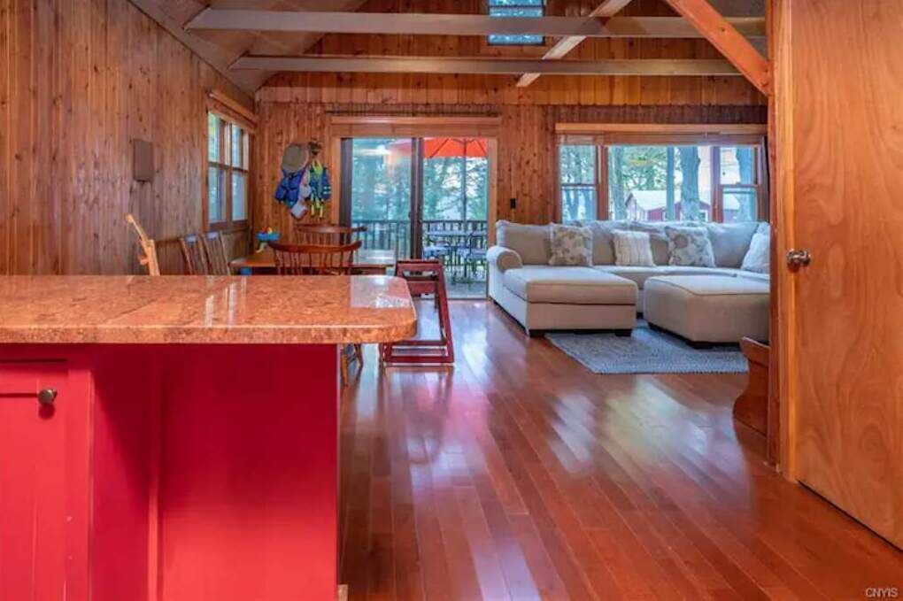 Photo of Livingroom in Skaneateles
