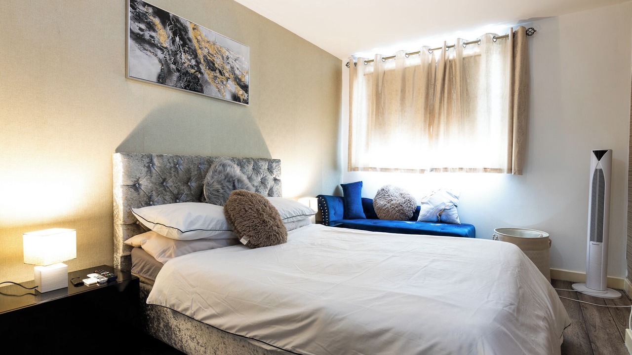 Photo of Bedroom in Rusholme