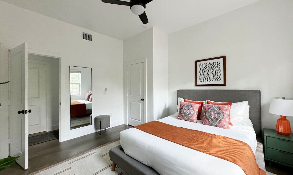 Photo of Bedroom in North University