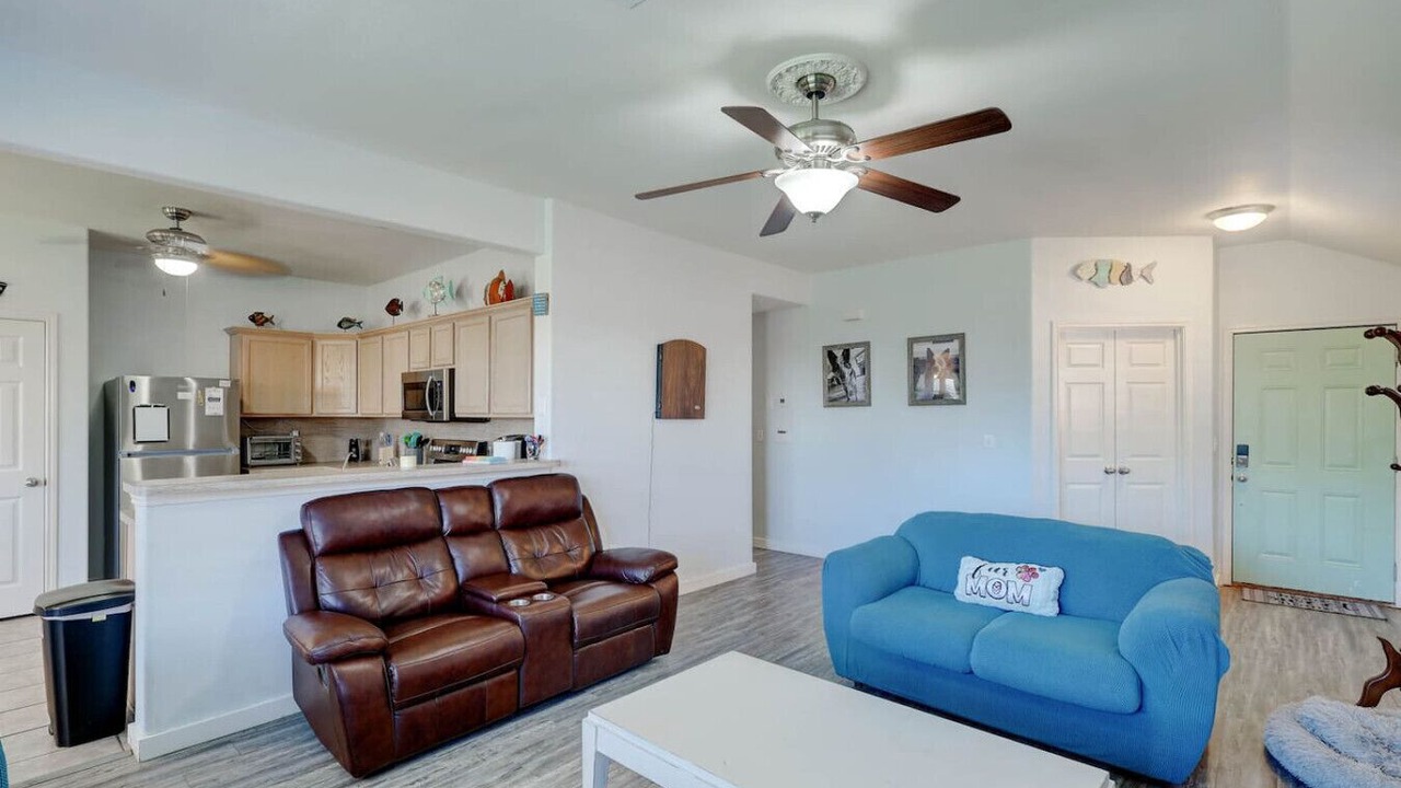 Photo of Livingroom in Aransas Pass