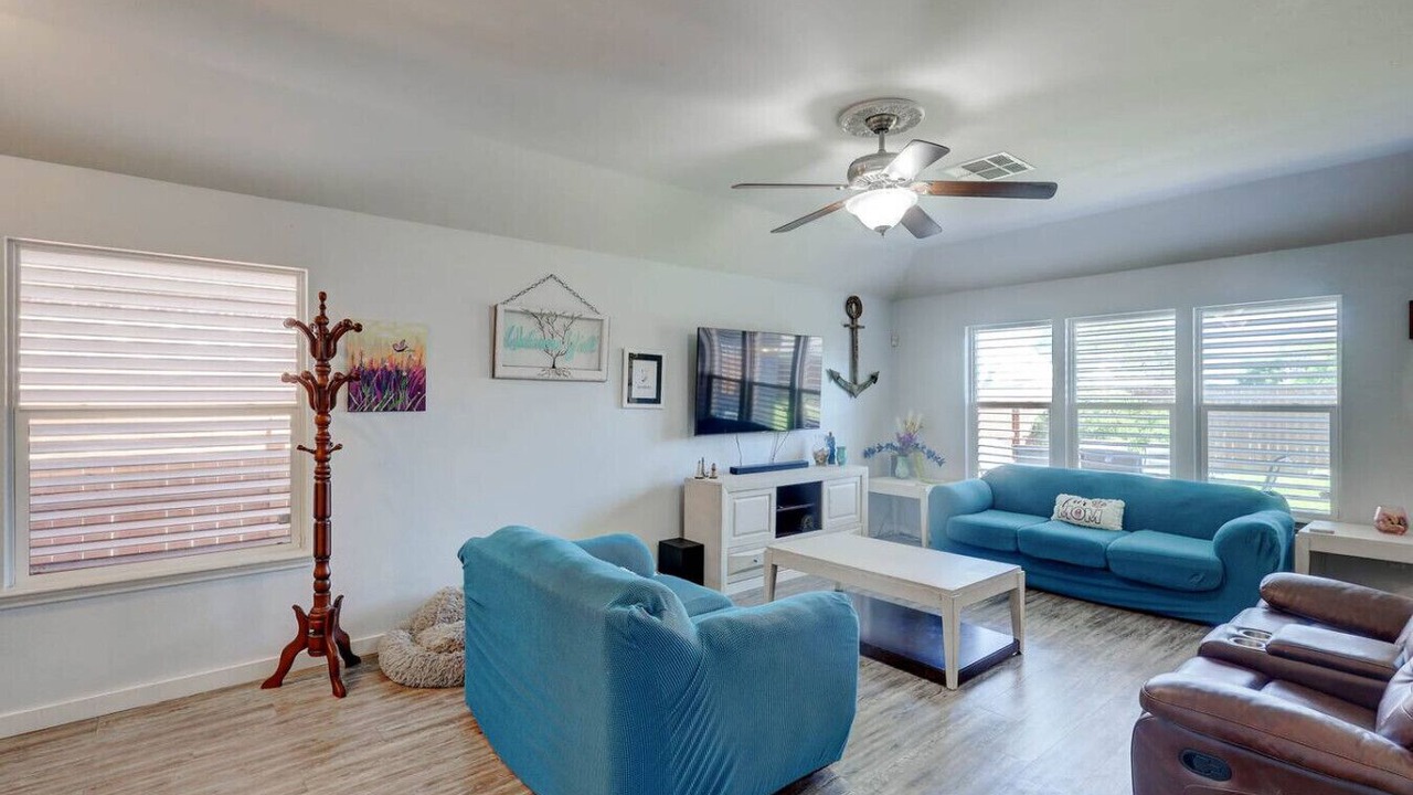 Photo of Livingroom in Aransas Pass