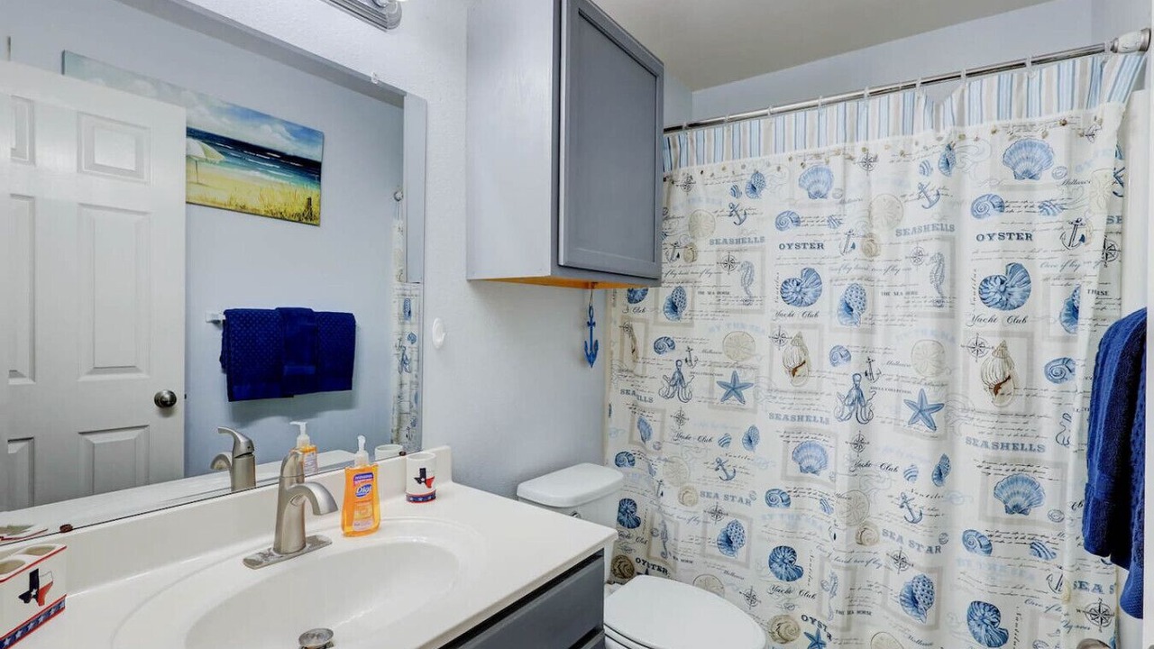 Photo of Bathroom in Aransas Pass