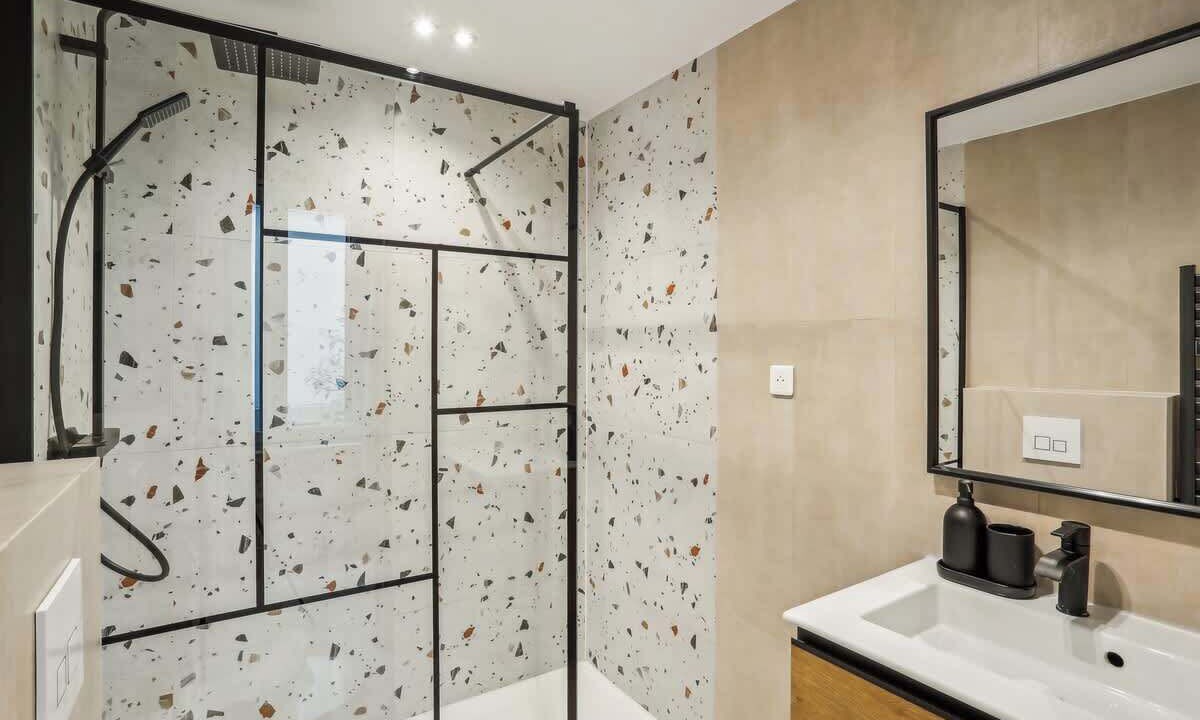 Photo of Bathroom in Arts-et-Metiers