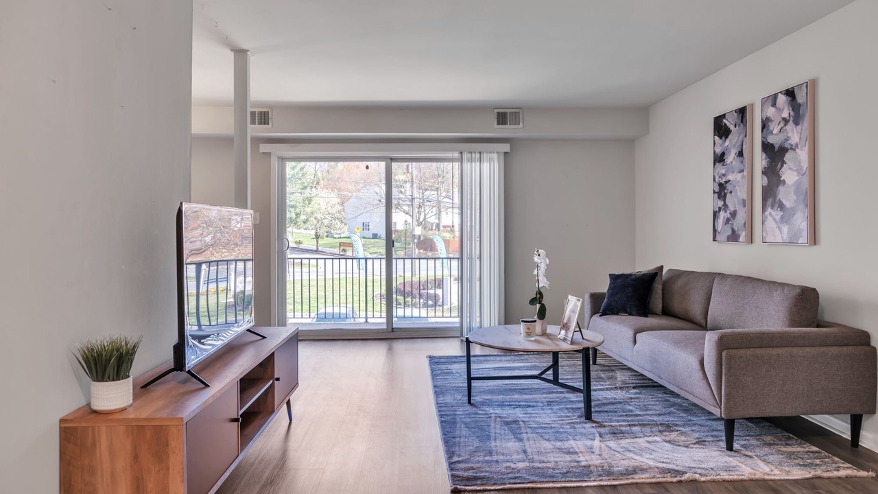 Photo of Livingroom in Edgemoor