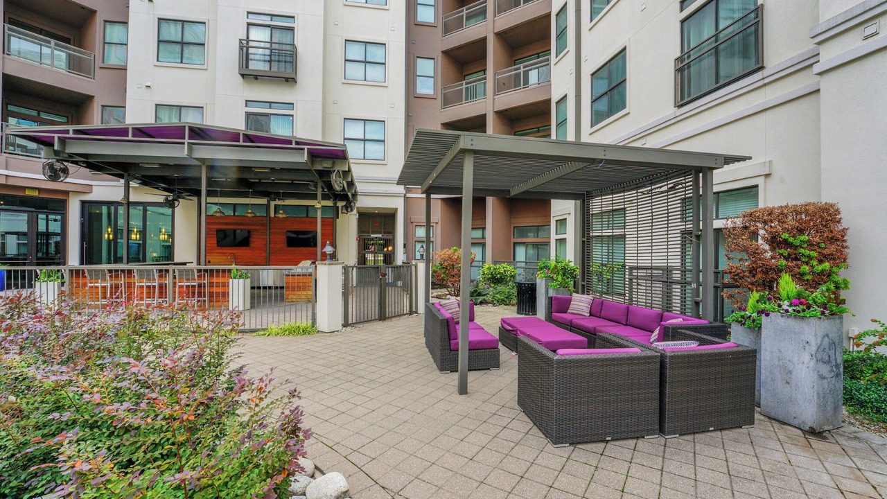 Photo of Patio Balcony in Oak Lawn