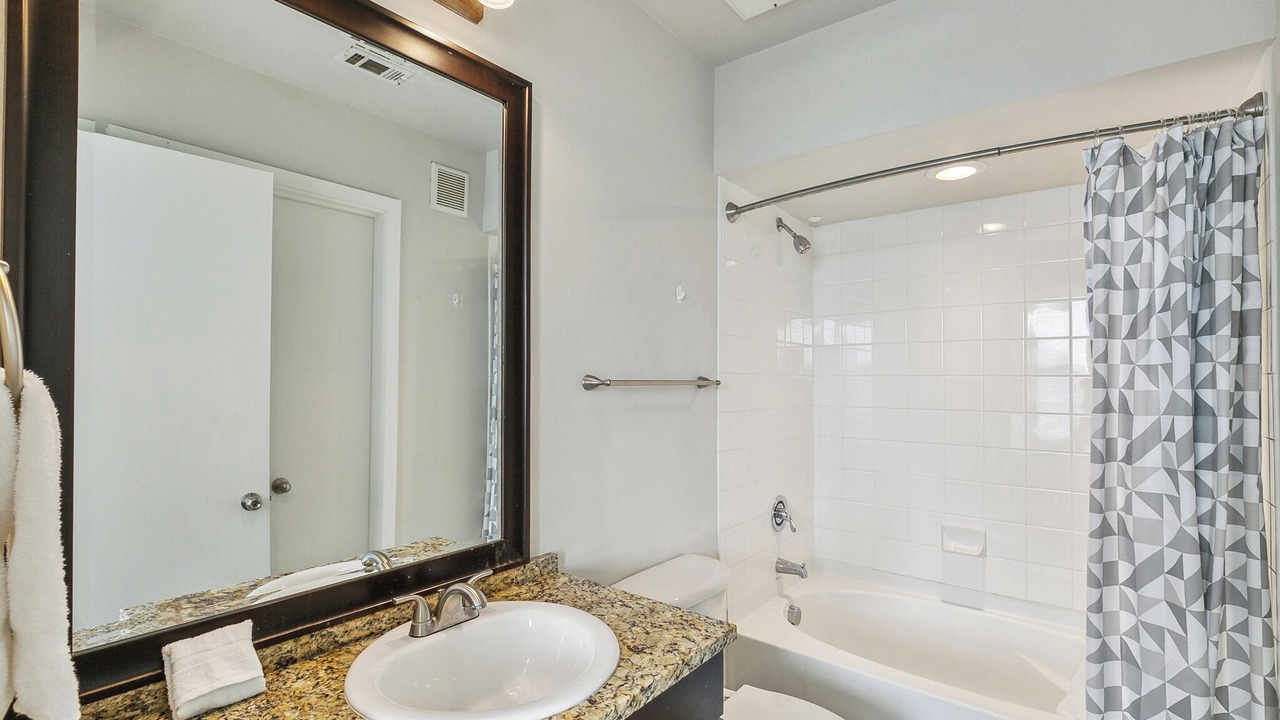 Photo of Bathroom in Oak Lawn