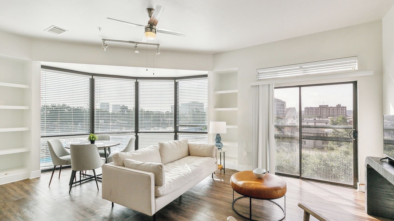 Photo of Livingroom in Oak Lawn