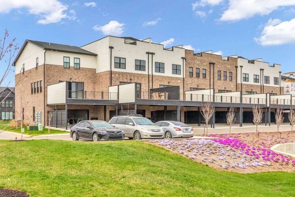 Photo of Others in Murfreesboro