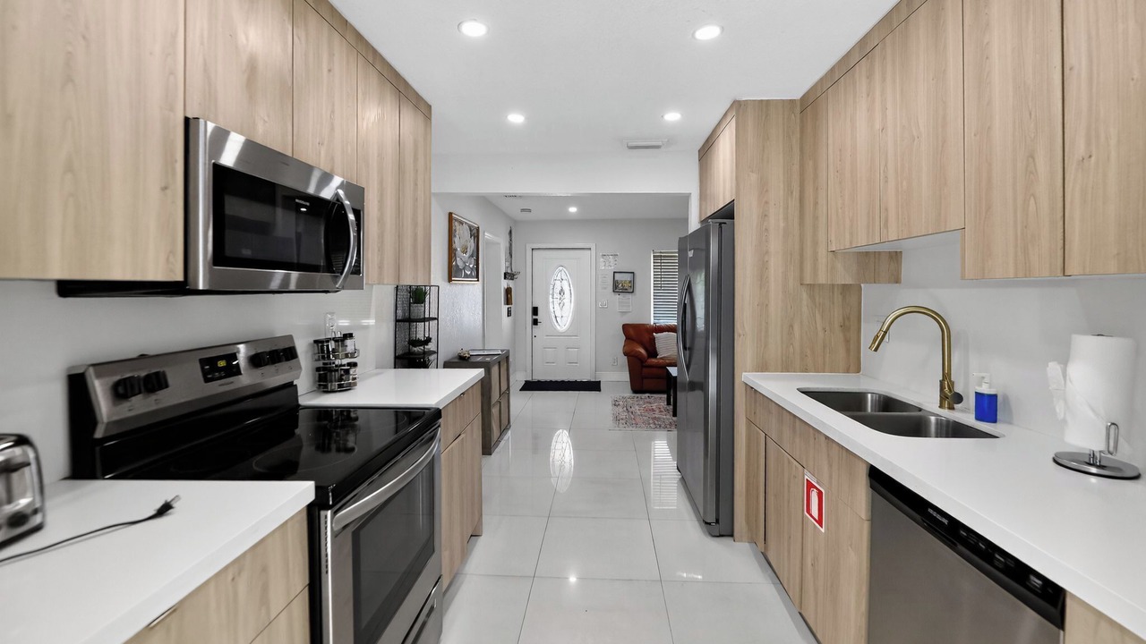 Photo of Kitchen in Oakland Park