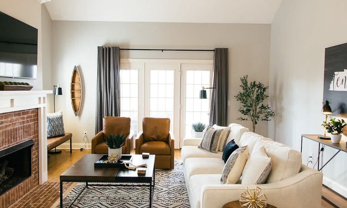 Photo of Livingroom in Green Hills