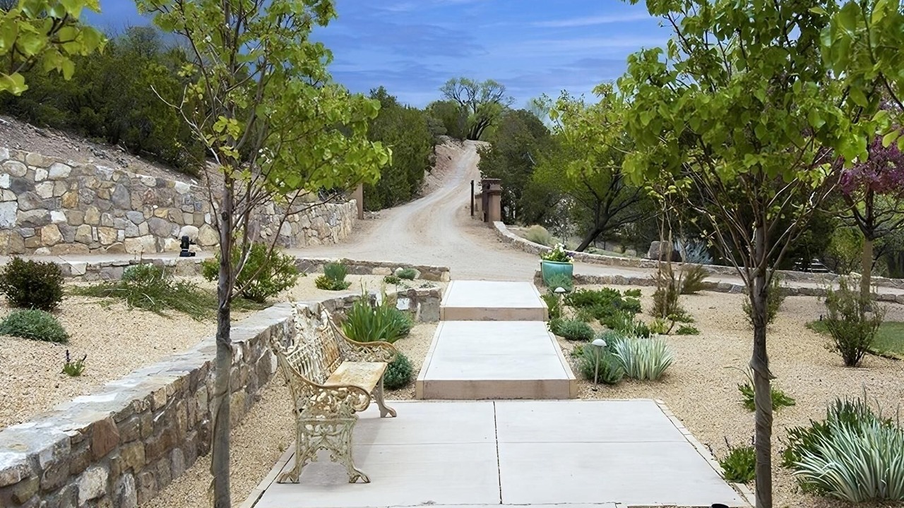 Photo of Outdoor in Historic Eastside