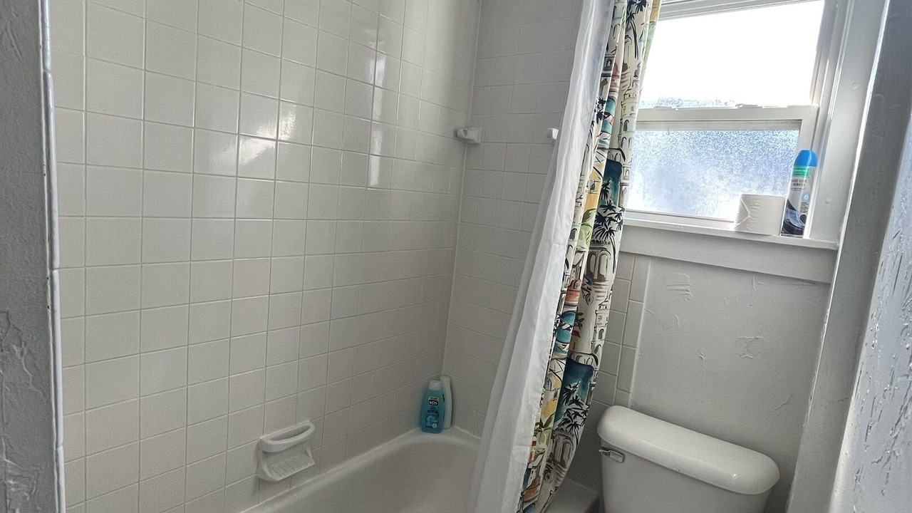 Photo of Bathroom in Old North Columbus
