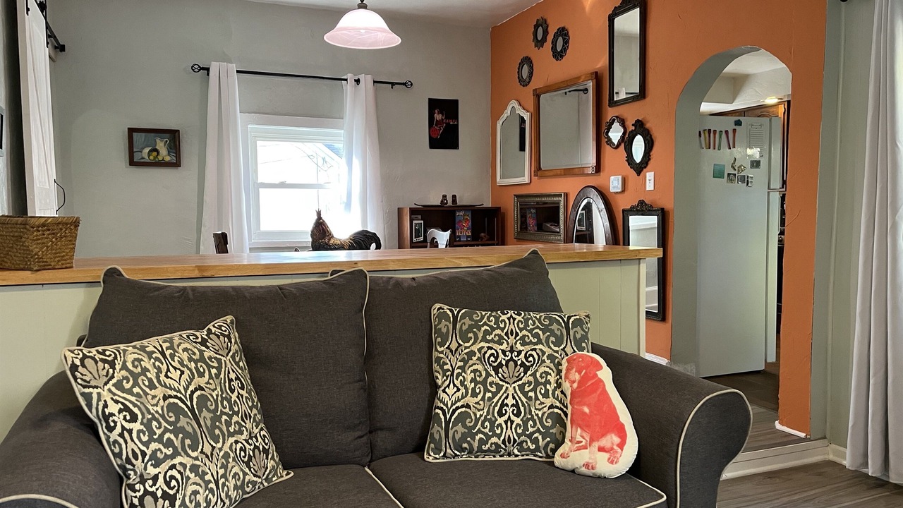 Photo of Livingroom in Old North Columbus