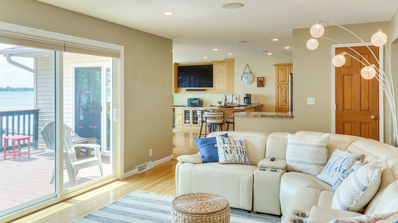 Photo of Livingroom in Alexandria