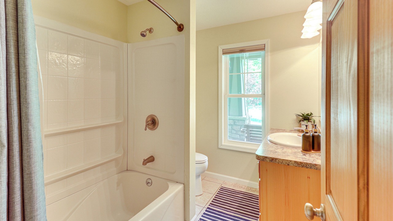 Photo of Bathroom in Alexandria