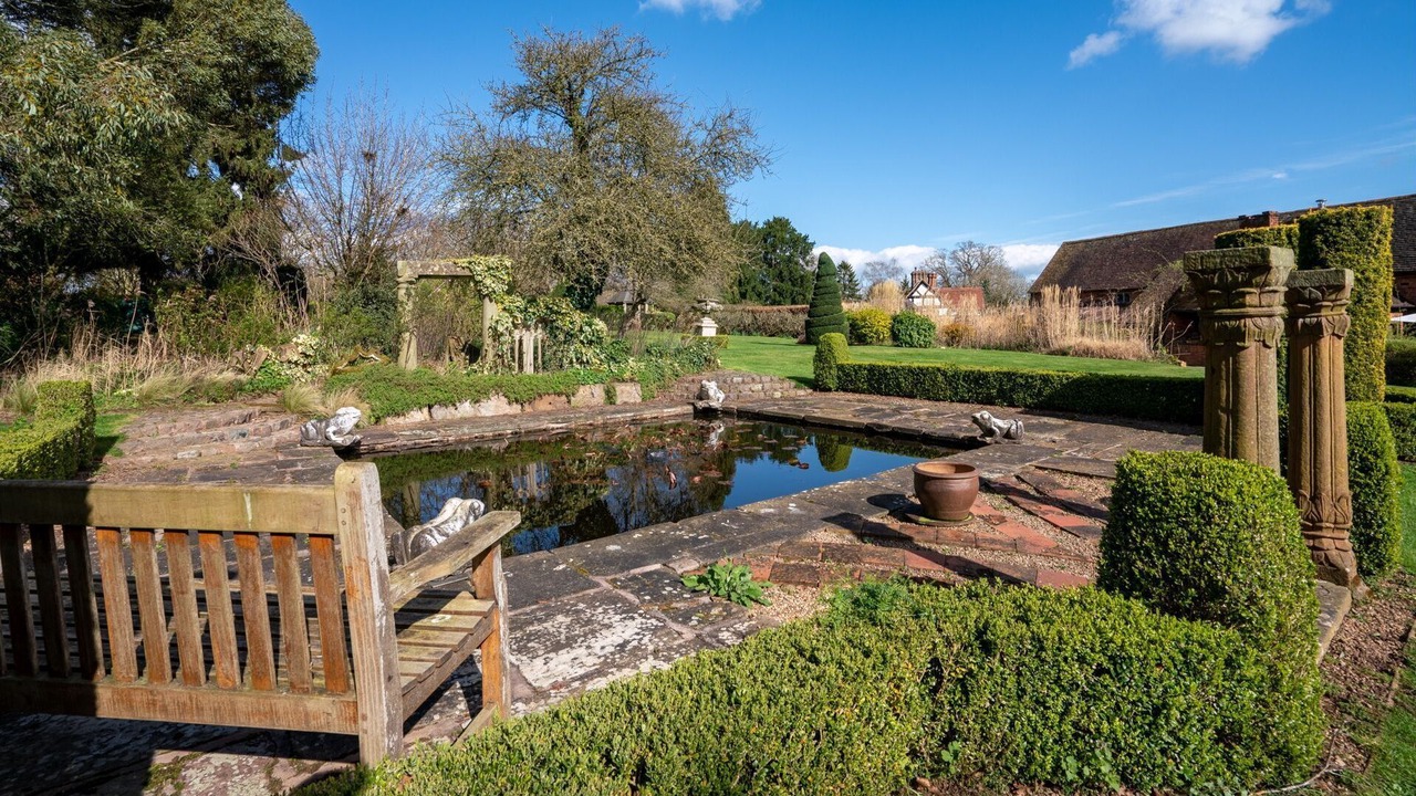 Photo of Others in Grimley